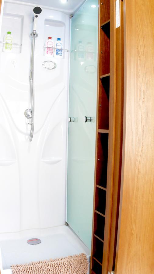 Apartament Poshtel Osaka 240 Zewnętrze zdjęcie